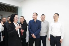 市人大常委会主任周霖临一行到第六人民医院视察指导工作